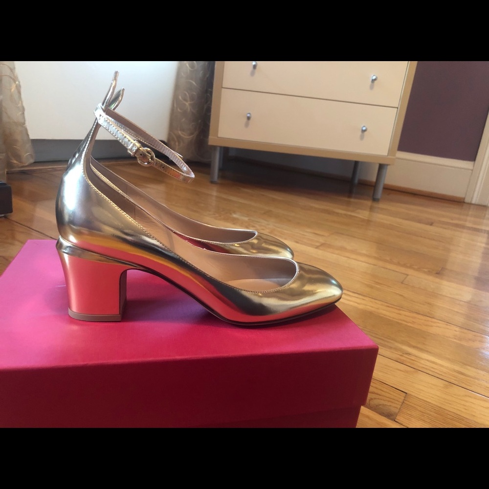 Valentino Garavani tango pump